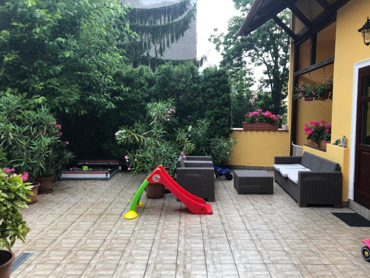 Rigo Lak Apartment Miskolc Ngoại thất bức ảnh