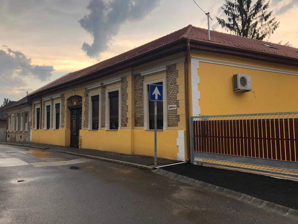 Rigo Lak Apartment Miskolc Ngoại thất bức ảnh