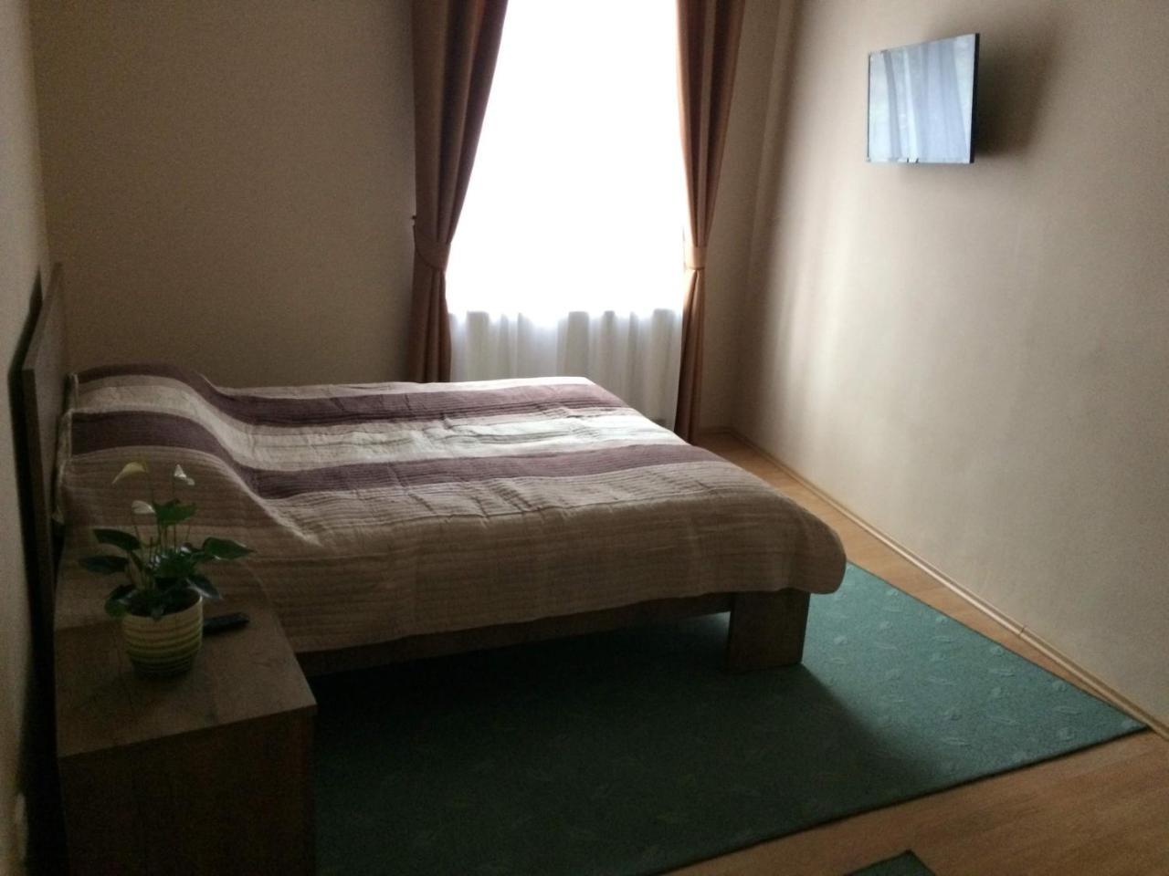 Rigo Lak Apartment Miskolc Ngoại thất bức ảnh